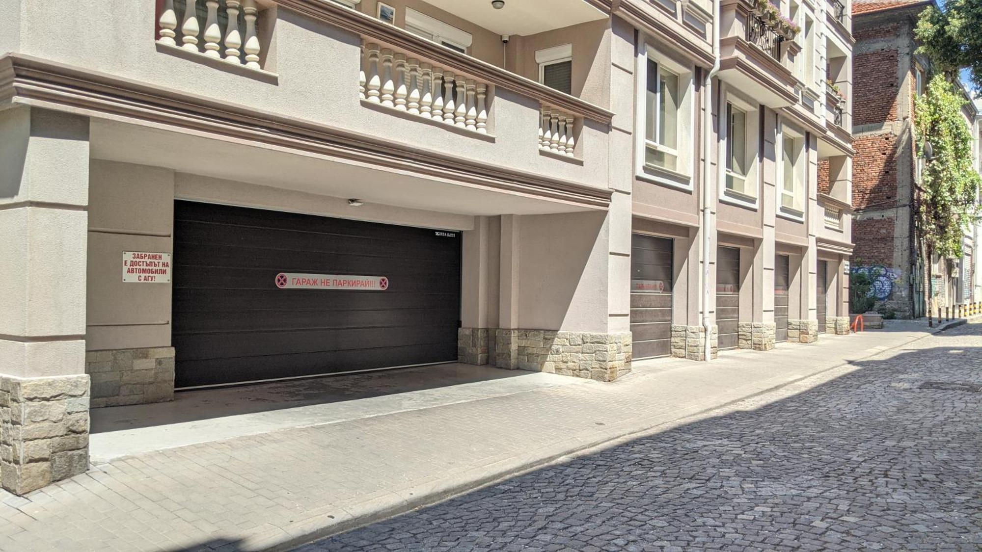 Lux 2 Central Apartment With Garage Plovdiv Kültér fotó